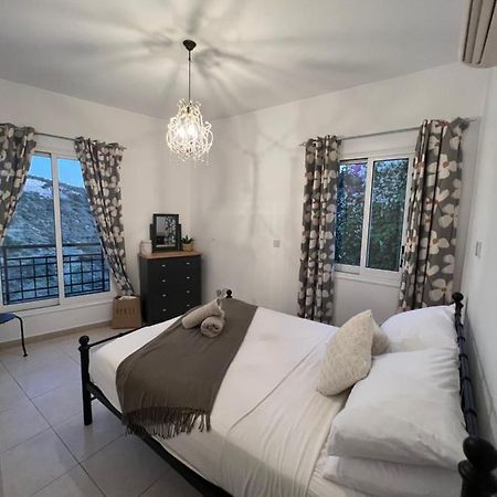 Hillview Apartment เปเยีย ภายนอก รูปภาพ