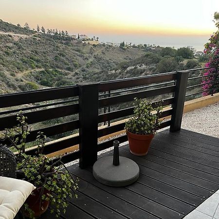 Hillview Apartment เปเยีย ภายนอก รูปภาพ
