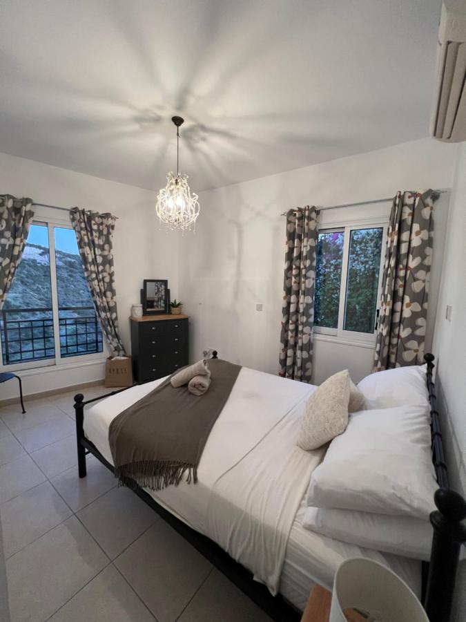 Hillview Apartment เปเยีย ภายนอก รูปภาพ