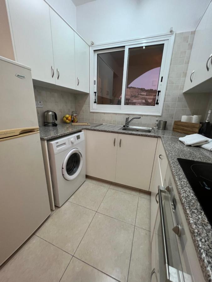 Hillview Apartment เปเยีย ภายนอก รูปภาพ