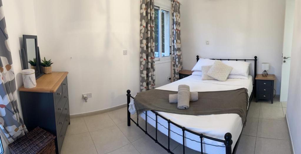 Hillview Apartment เปเยีย ภายนอก รูปภาพ