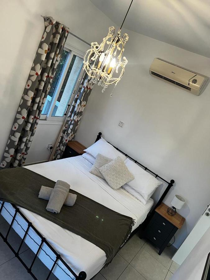 Hillview Apartment เปเยีย ภายนอก รูปภาพ
